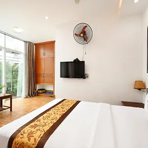 3* Hotel Queen