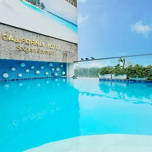 California Saigon & Rooftop Pool 酒店